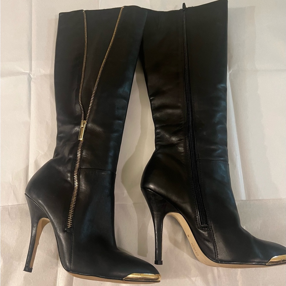 Lovely, comfortable Saks Fifth Avenue double-zipper boots.